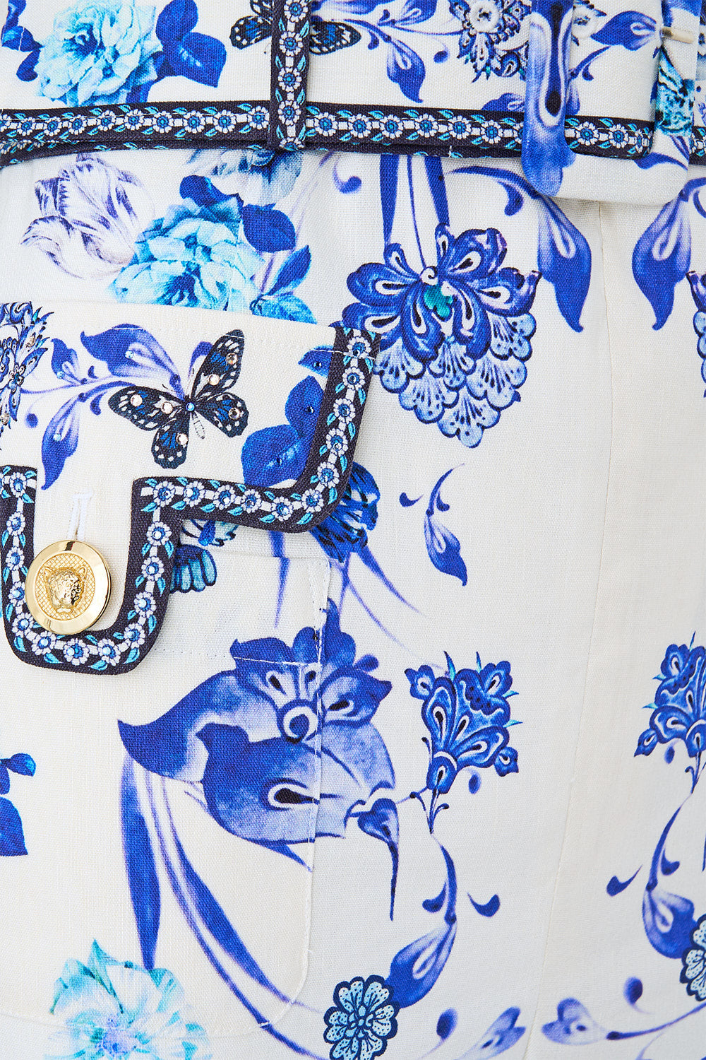 The CAMILLA OPEN FRONT CARDI CAPE FOOTSTEPS IN FOLKLORE in our  print.