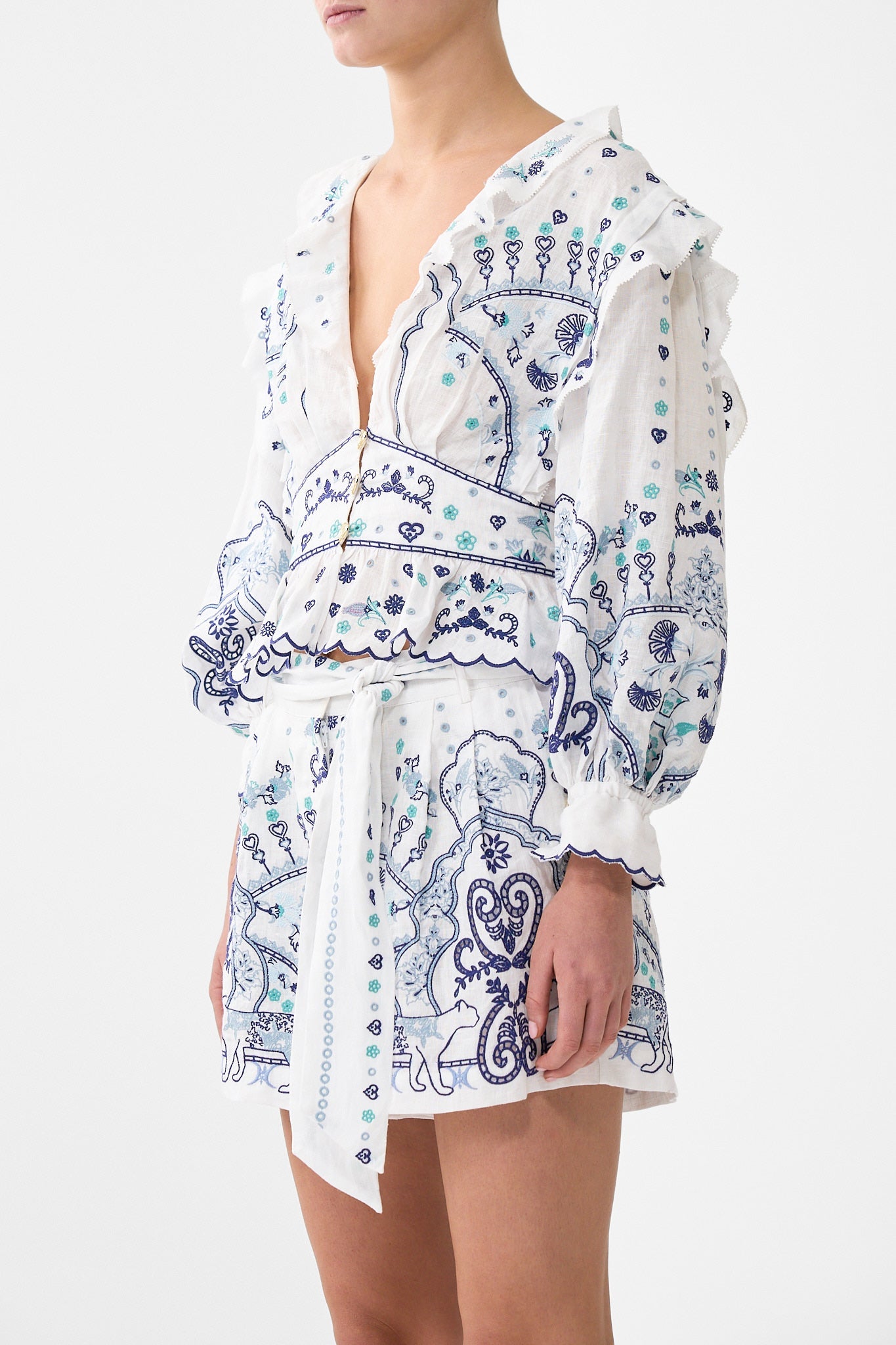 The CAMILLA T-SHIRT WITH DROPPED ARMHOLE - WHITE EAST OF ISTANBUL in our  print.
