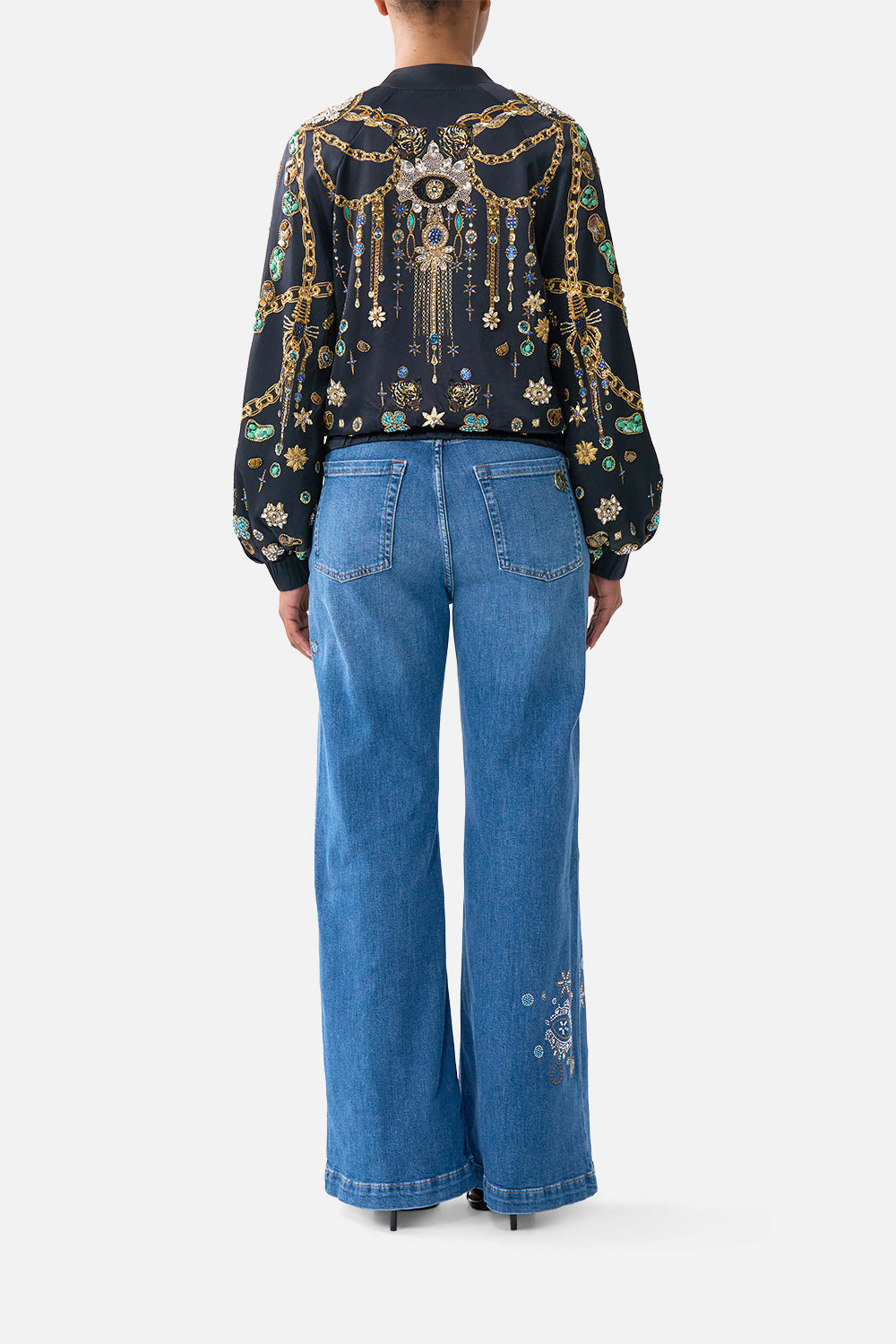 The CAMILLA TIE SLEEVE SHORT V NECK KAFTAN OTTOMAN OPULENCE in our  print.