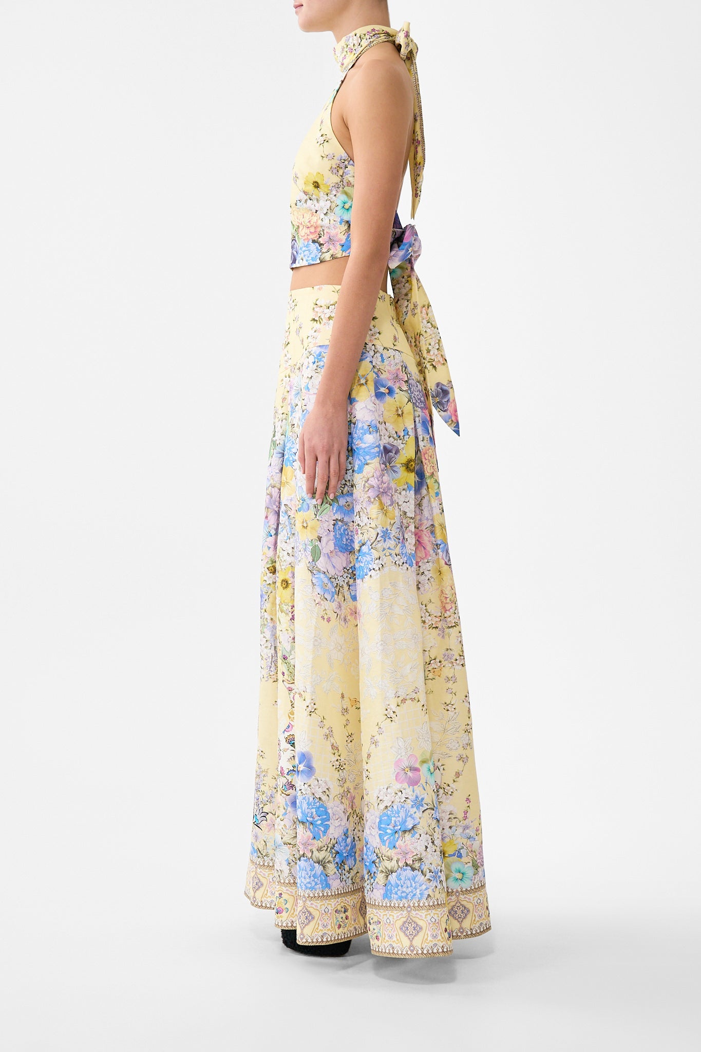 The CAMILLA SHORT WAISTBAND DRESS WITH RUFFLE SLEEVE I LEFT MY HEART IN GRANADA in our  print.