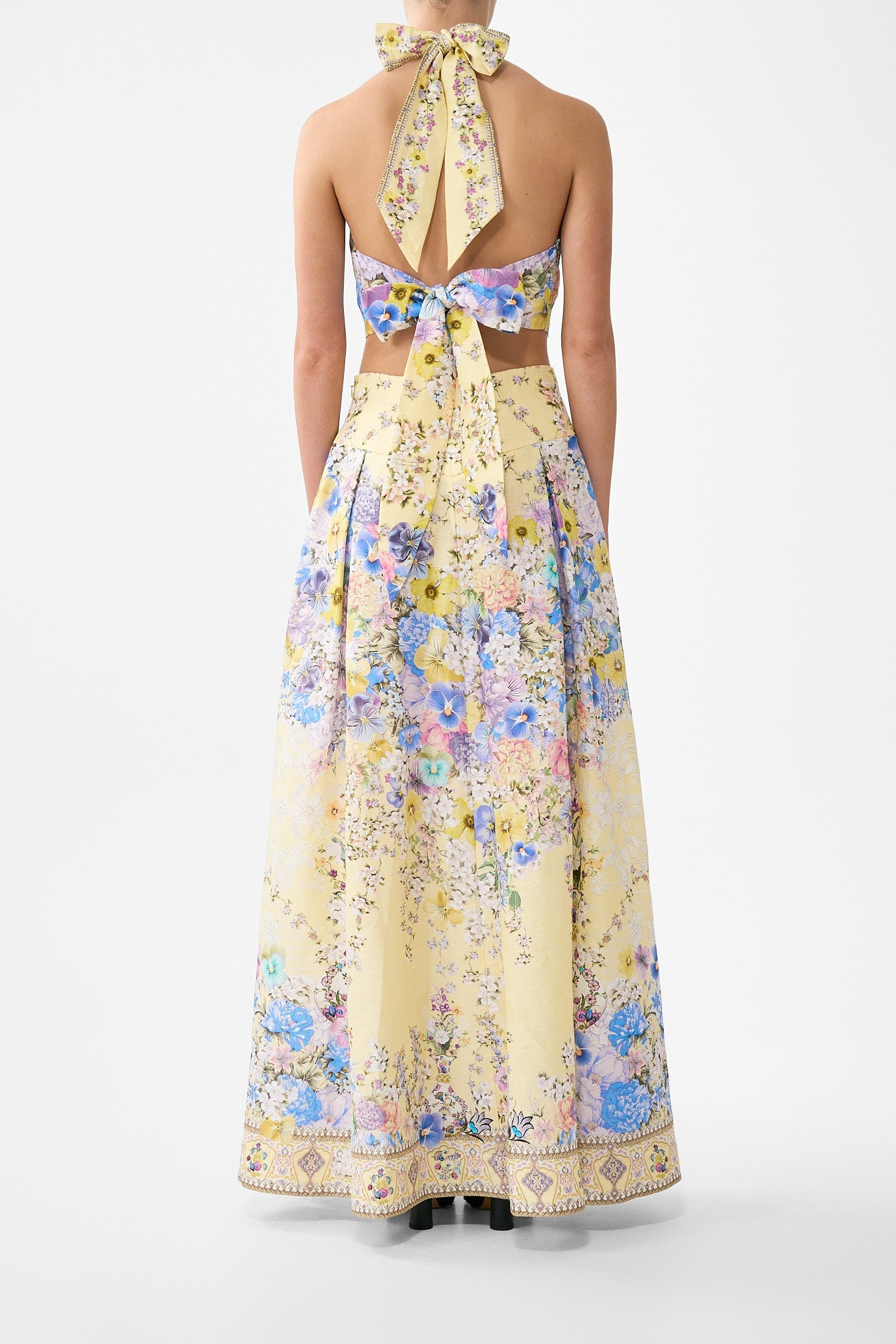 The CAMILLA SHORT WAISTBAND DRESS WITH RUFFLE SLEEVE I LEFT MY HEART IN GRANADA in our  print.