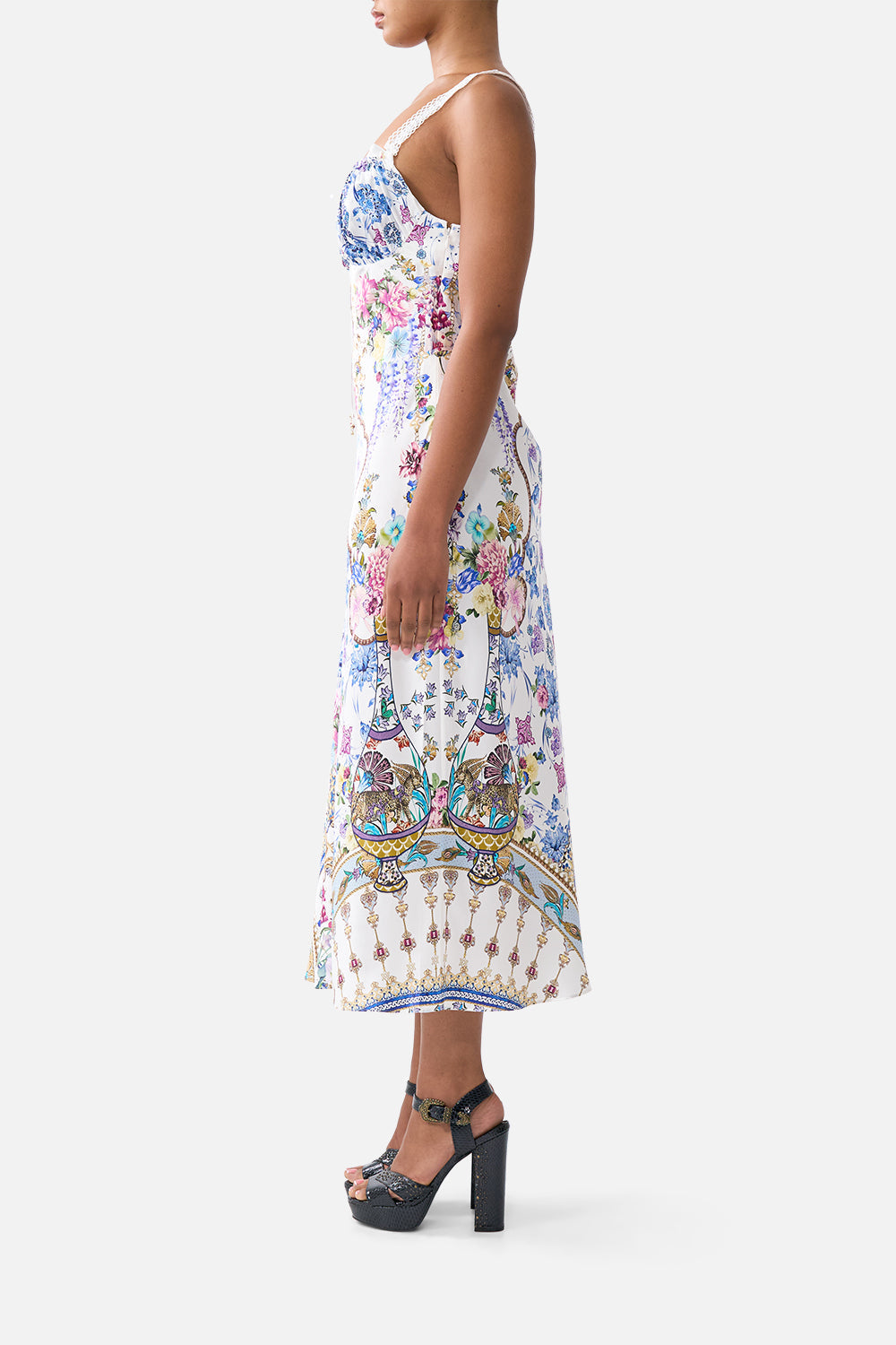 The CAMILLA STRAIGHT LEG PANT THE ARCHITECTS OF ALCÁZAR in our  print.