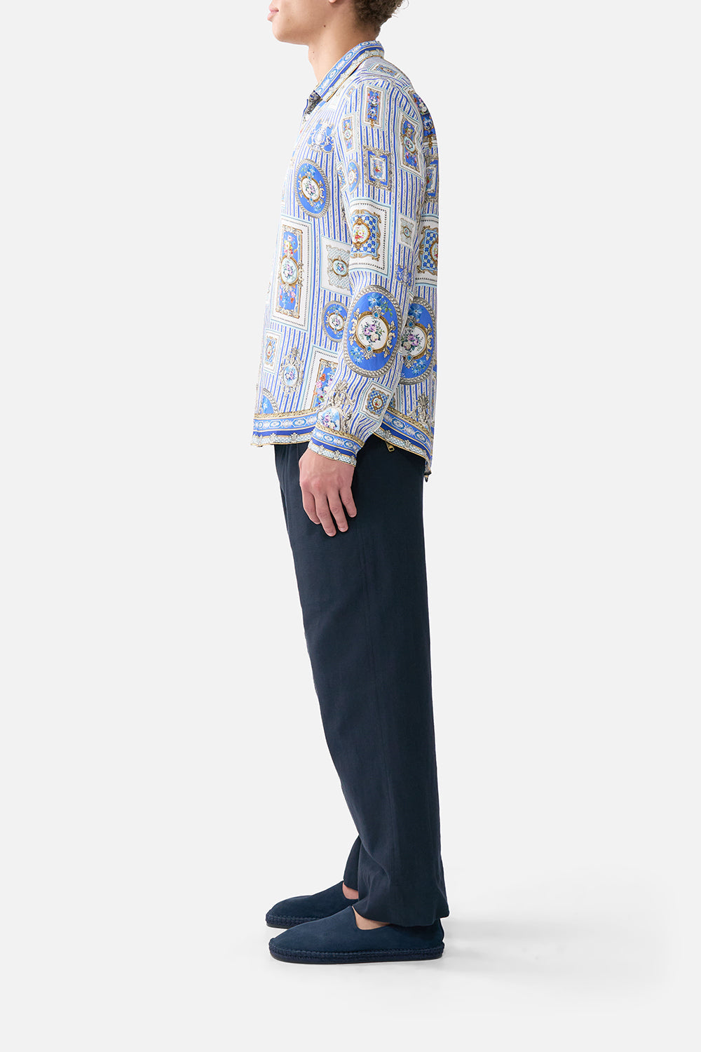 The CAMILLA CROPPED COLLAR BLOUSE WITH BUTTON FRONT KAPADOKYA KITSCH in our  print.