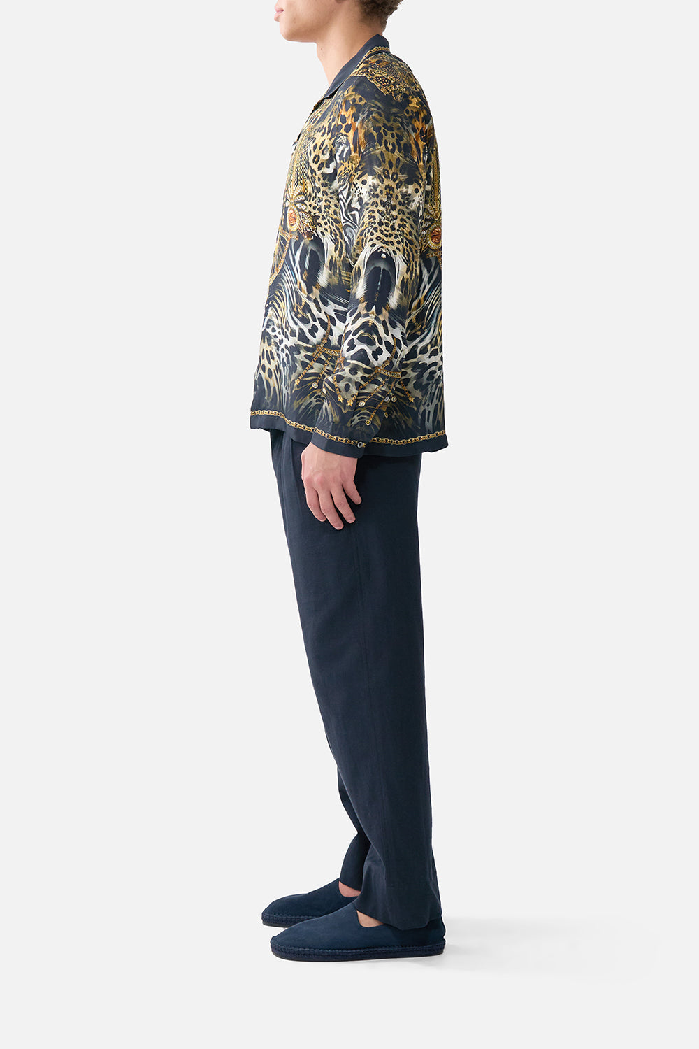 LONG SLEEVE CAMP COLLARED SHIRT FELINE FOLKLORE