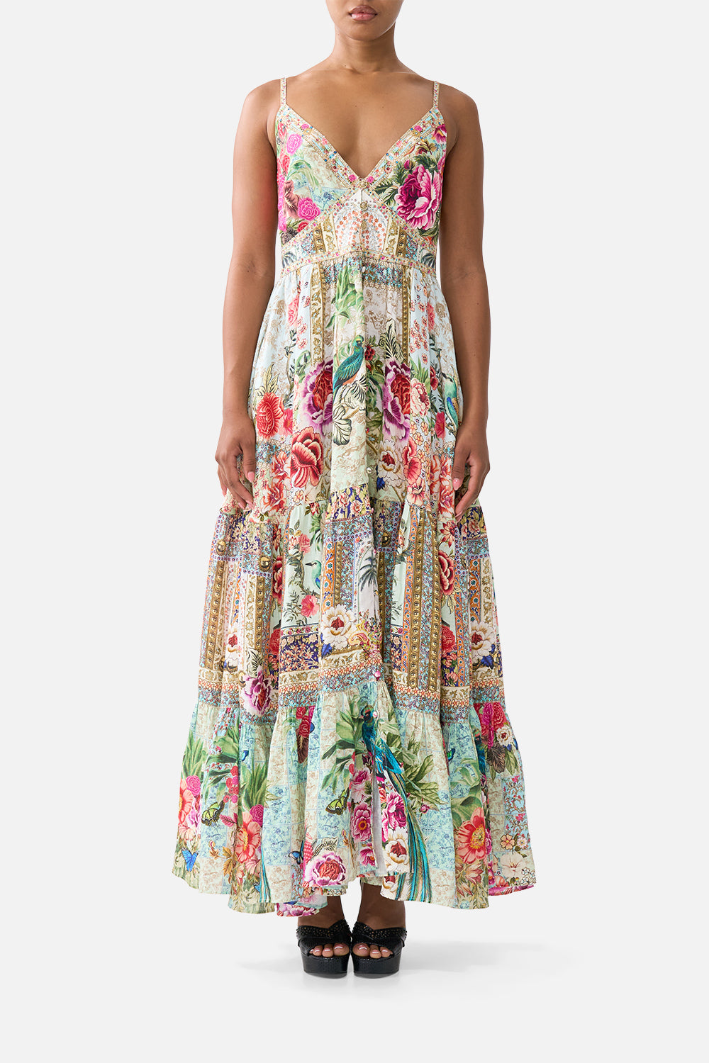 The CAMILLA SHIRT DRESS WITH BACK BUTTON DETAIL THE HUM OF THE ALHAMBRA in our  print.