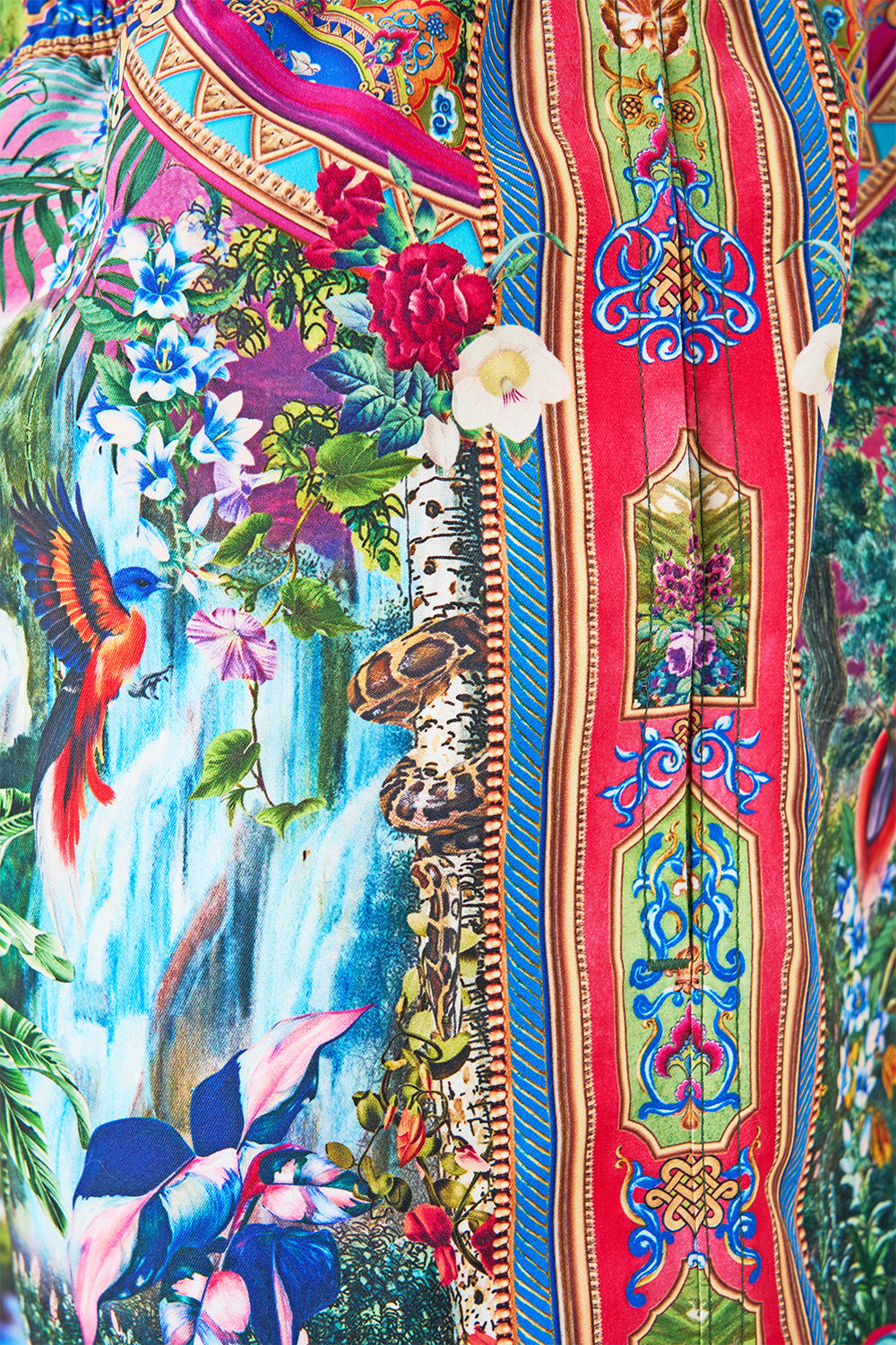 The CAMILLA MINI REGULAR BIKINI BOTTOM FELINE FOLKLORE in our  print.