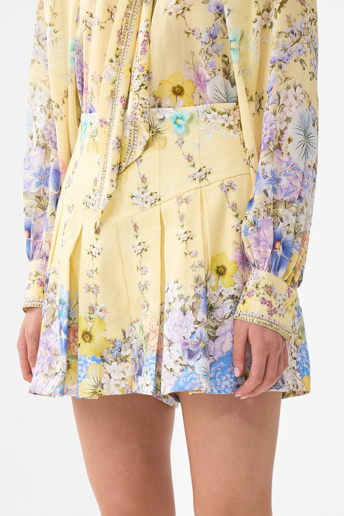 The CAMILLA corset waist short from our print darling buds