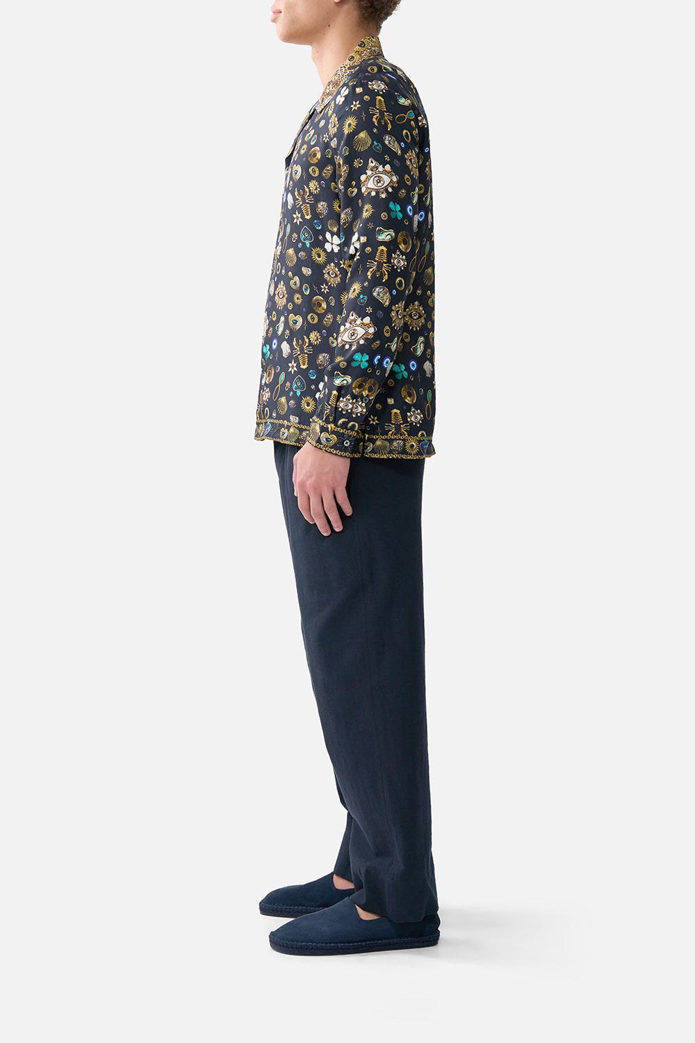 The CAMILLA SHIFT SHIRT DRESS MY HOMESPUN HEART in our  print.