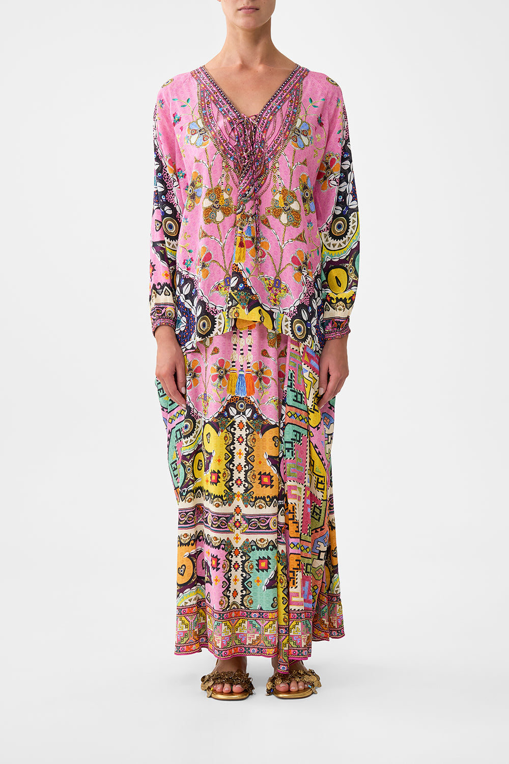 The CAMILLA MID LENGTH BOARDSHORT WITH ELASTIC WAIST SULTANAHMET SUMMER in our  print.