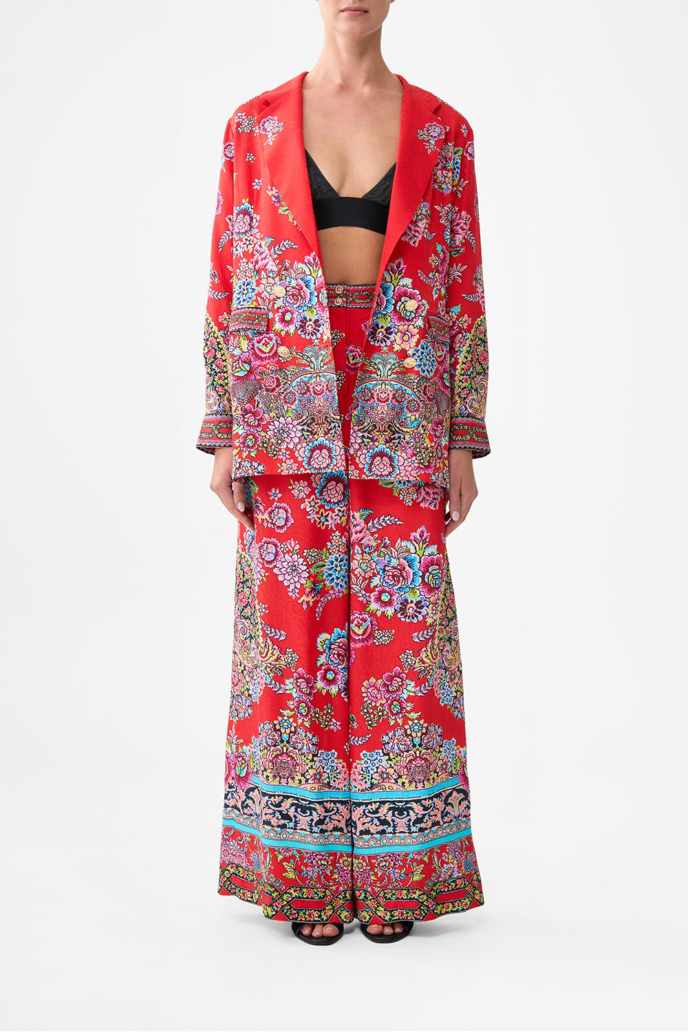 The CAMILLA WIDE LEG ELASTIC WAIST PANT OTTOMAN OPULENCE in our  print.