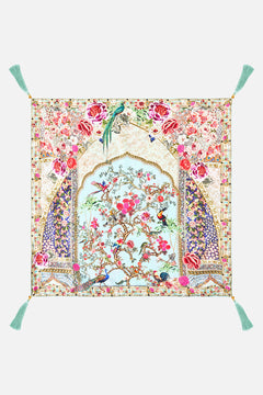 LARGE SQUARE CUSHION SULTANS AND QUEENS