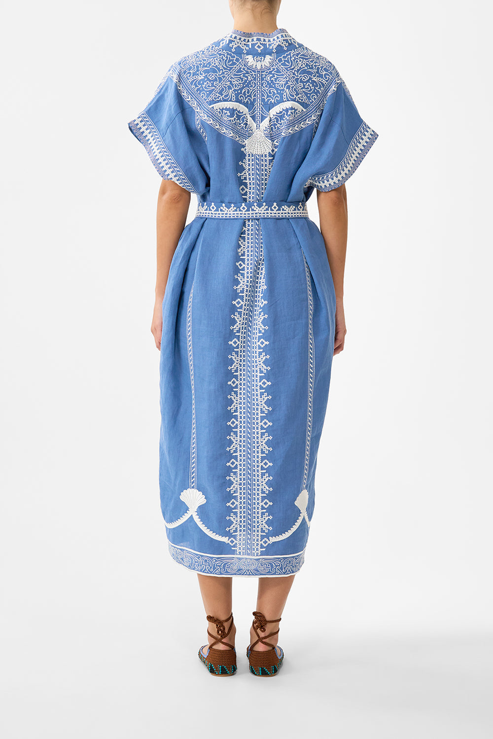 The CAMILLA V NECK RUFFLE HIGH LOW DRESS A TILED WONDERLAND in our  print.