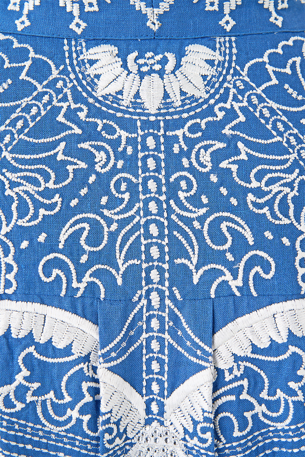 The CAMILLA QUILTED COLLAR SHORT KNIT PONCHO ARANJUEZ ANIMALIA in our  print.