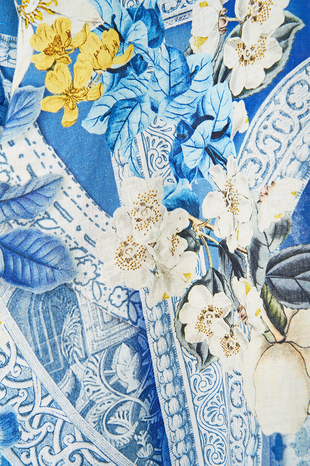 The CAMILLA wide body collared kaftan in our print De Nada Granada.