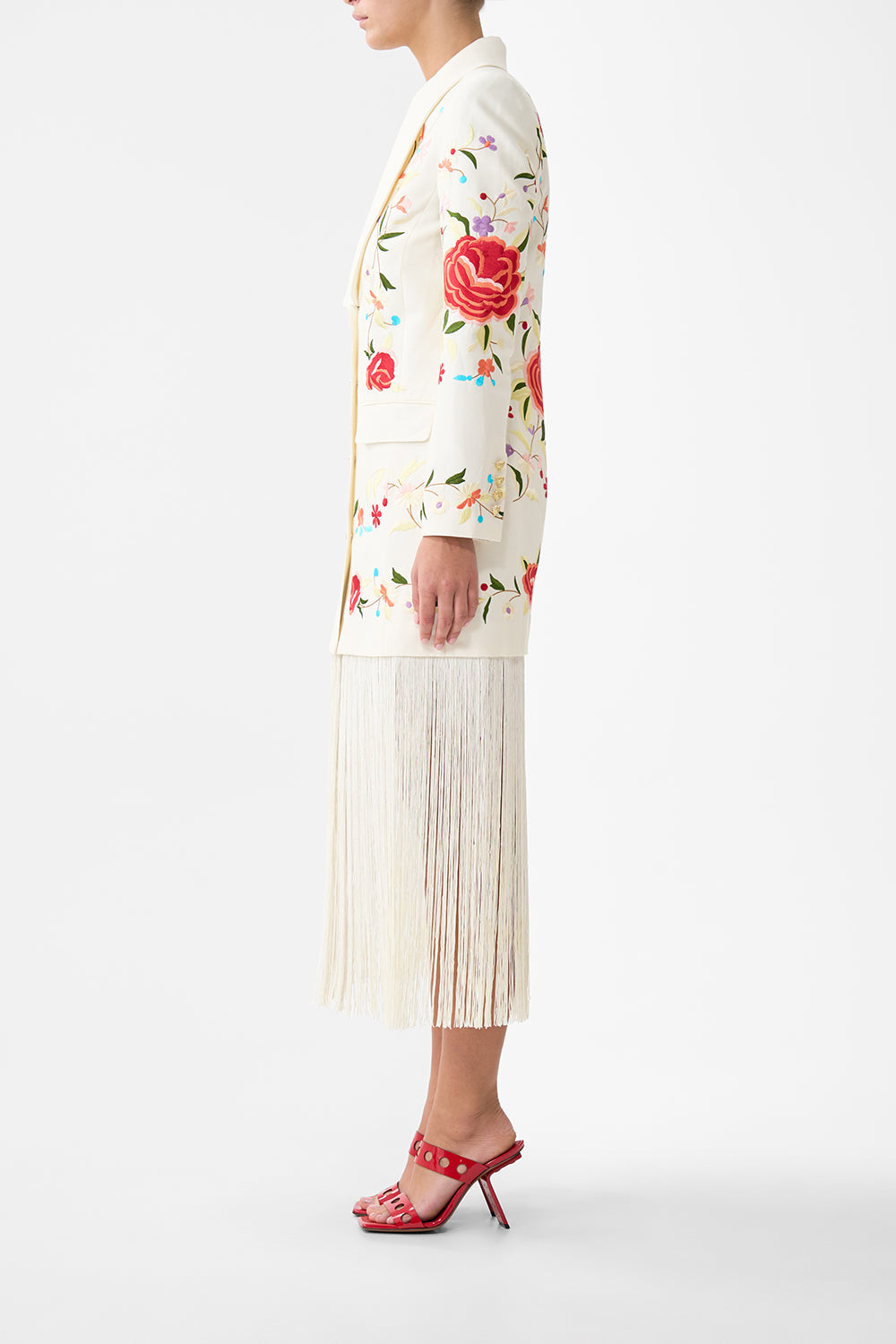 The CAMILLA T SHAPE LONG KAFTAN LIVIN LA VIDA ROSA in our  print.