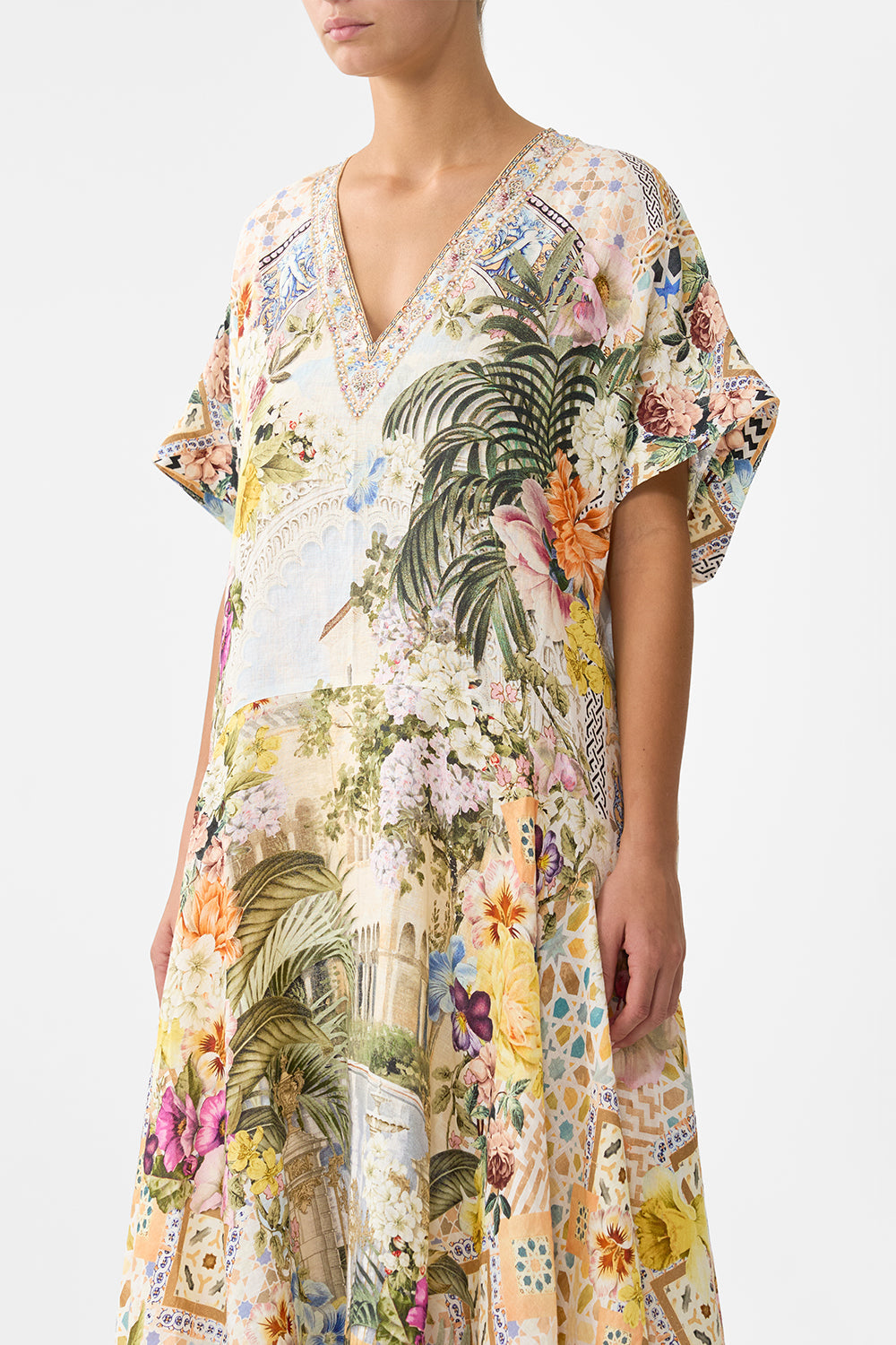 The CAMILLA OVERSIZED JERSEY PARKER JACKET ARANJUEZ ANIMALIA in our  print.