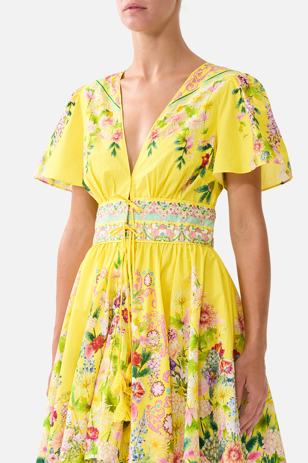The CAMILLA SHAPED WAISTBAND DRESS WITH RUFFLE SLEEVE OLÉ OLÉ in our  print.