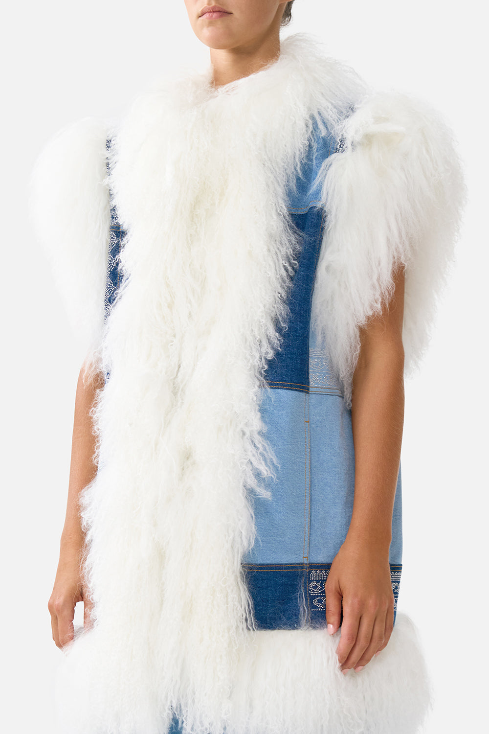 OVERSIZED FAUX FUR GILET THE HUM OF THE ALHAMBRA