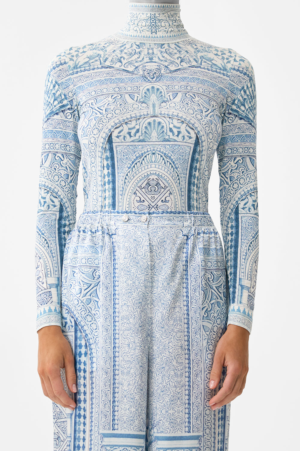 The CAMILLA OVERSIZED TEE WITH LACE TRIM DAUGHTERS OF DUENDE in our DAUGHTERS OF DUENDE print.