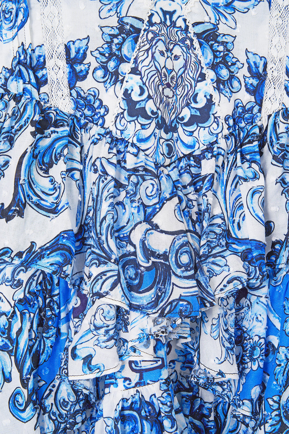 The CAMILLA BALLOON SLEEVE BLOUSE VA VA VINTAGE in our  print.