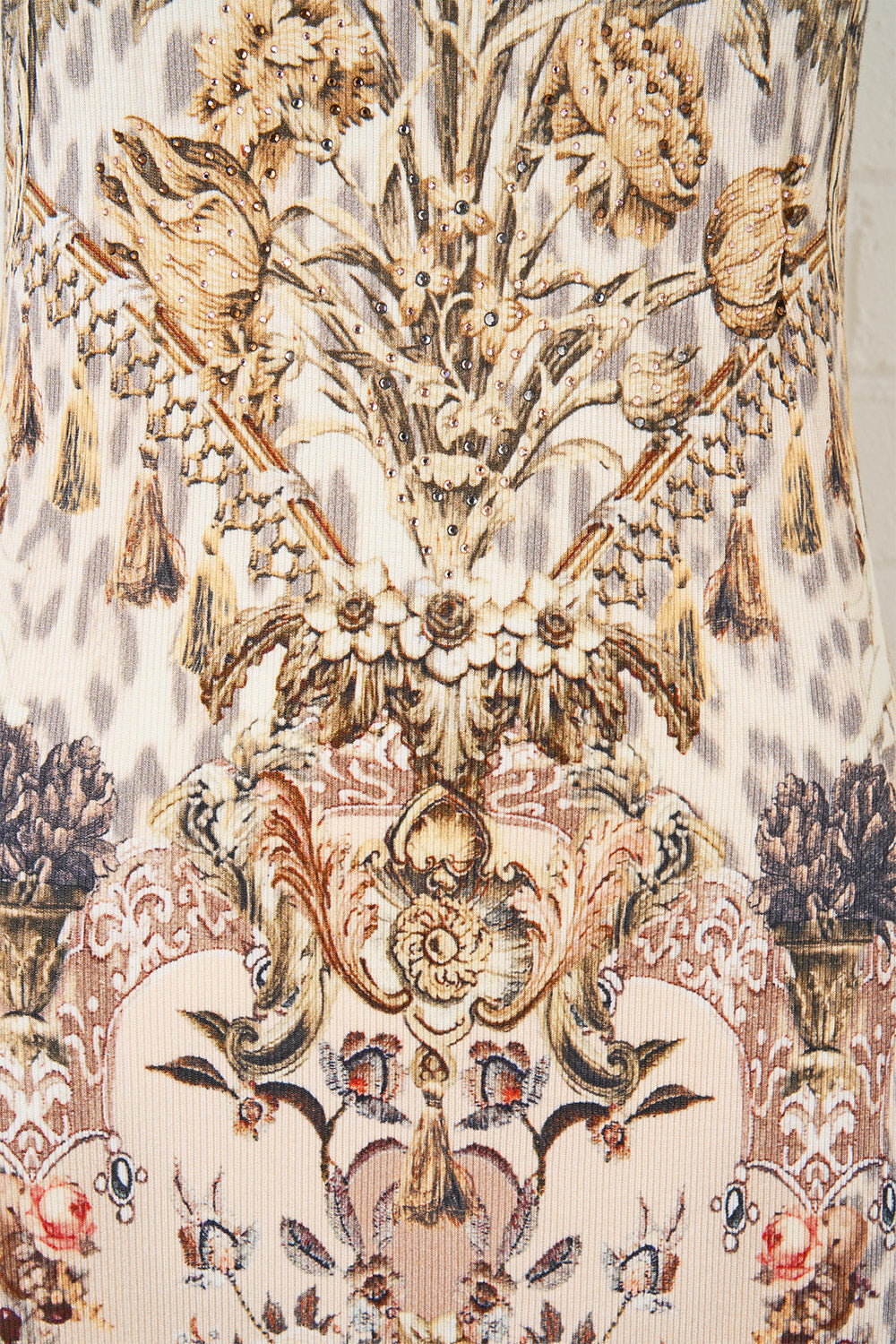The CAMILLA WOVEN SHORT SARONG WITH LONG FRINGE TRIM DAUGHTERS OF DUENDE in our DAUGHTERS OF DUENDE print.