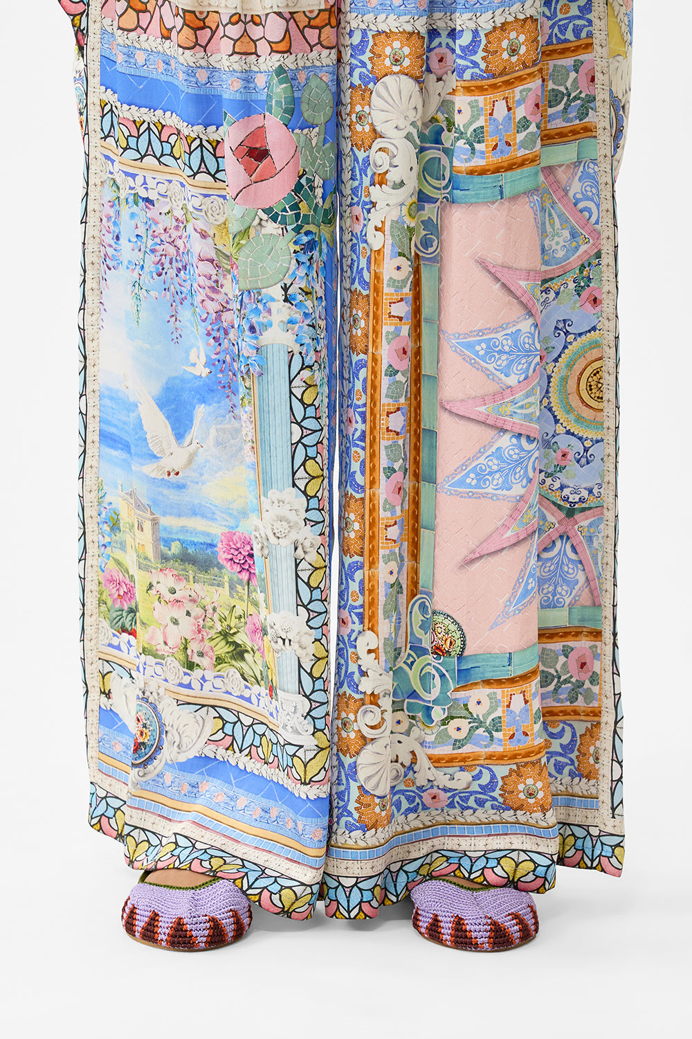 The CAMILLA tuck front pant in our print Navàs Nouveau.