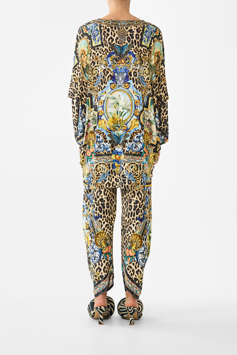 The CAMILLA LONG SLEEVE OVERSIZED SHIRT MAGIC OF THE MERCADO in our  print.
