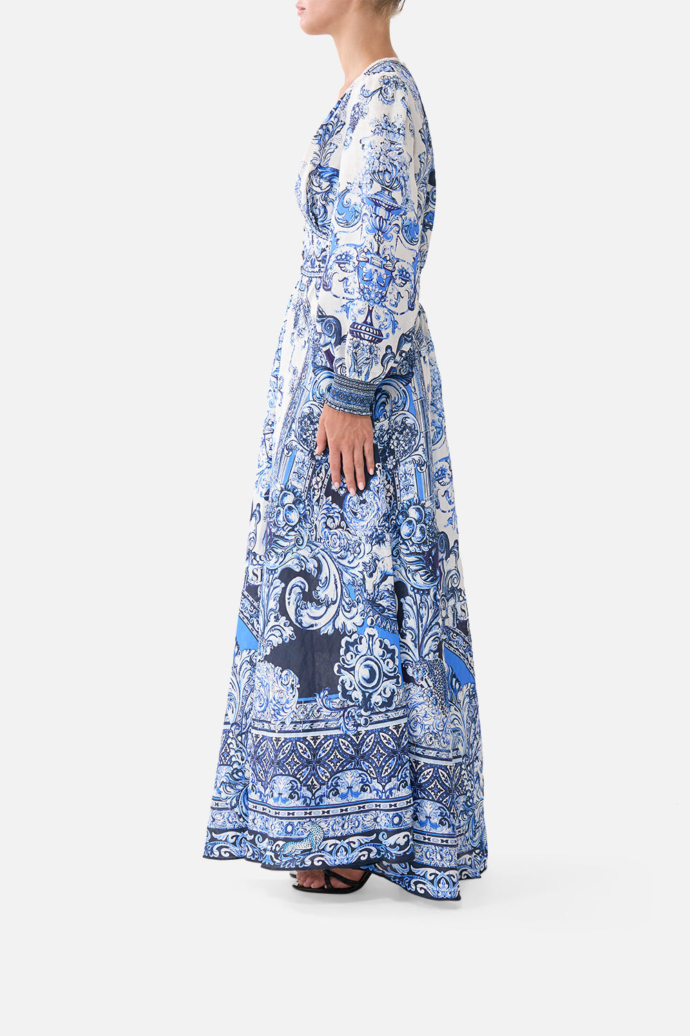 BUTTON DRESS WITH SHAPED WAISTBAND A TILED WONDERLAND