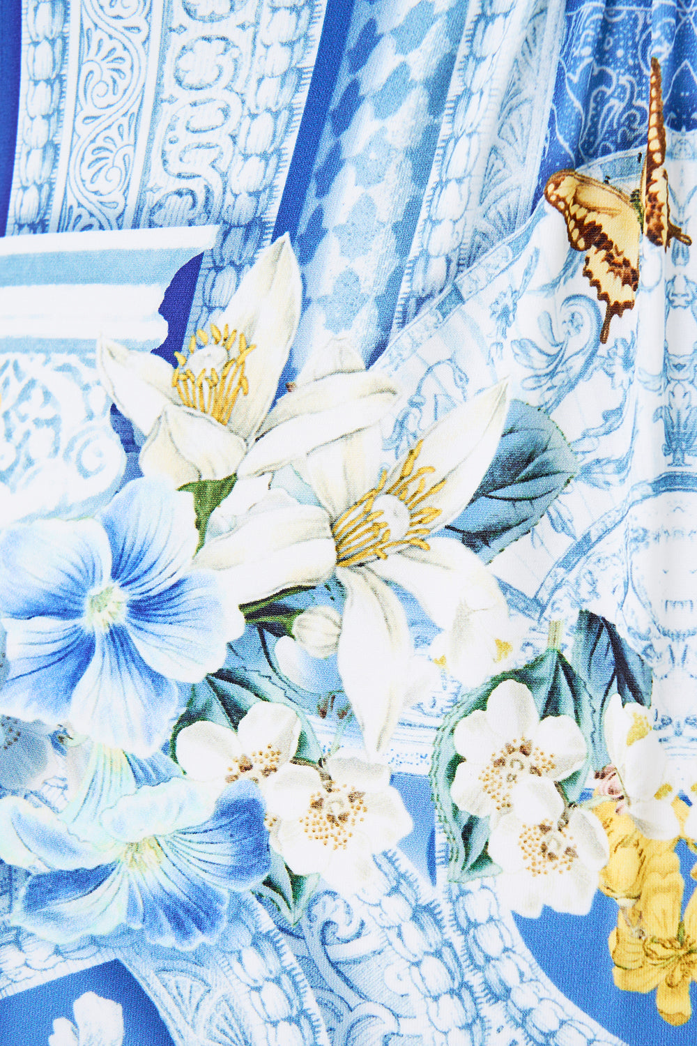 The CAMILLA SHORT LACE UP KAFTAN CHINOISERIE CHILD in our  print.