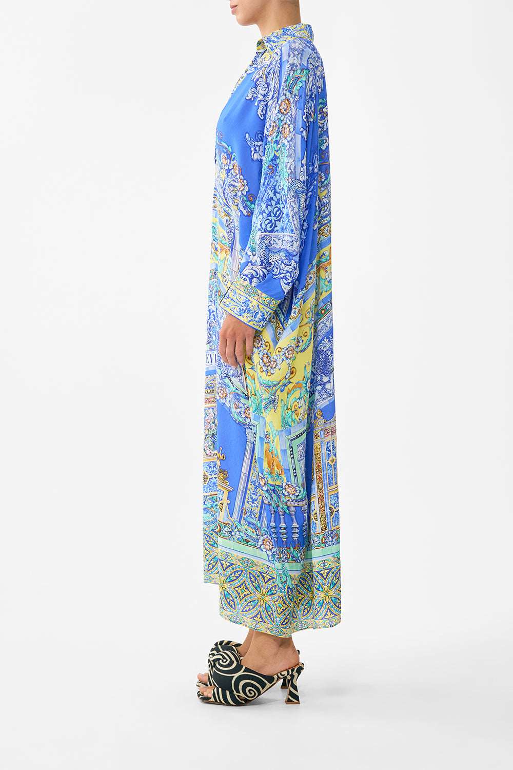 The CAMILLA SHORT SLEEVE CAMP COLLARED SHIRT MAGIC OF THE MERCADO in our  print.