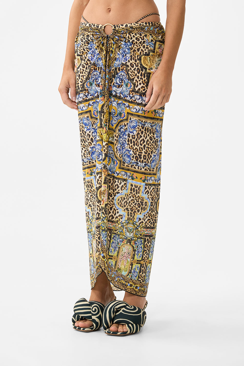 The CAMILLA OVERSIZED BAND TEE TAURUS RISING in our  print.