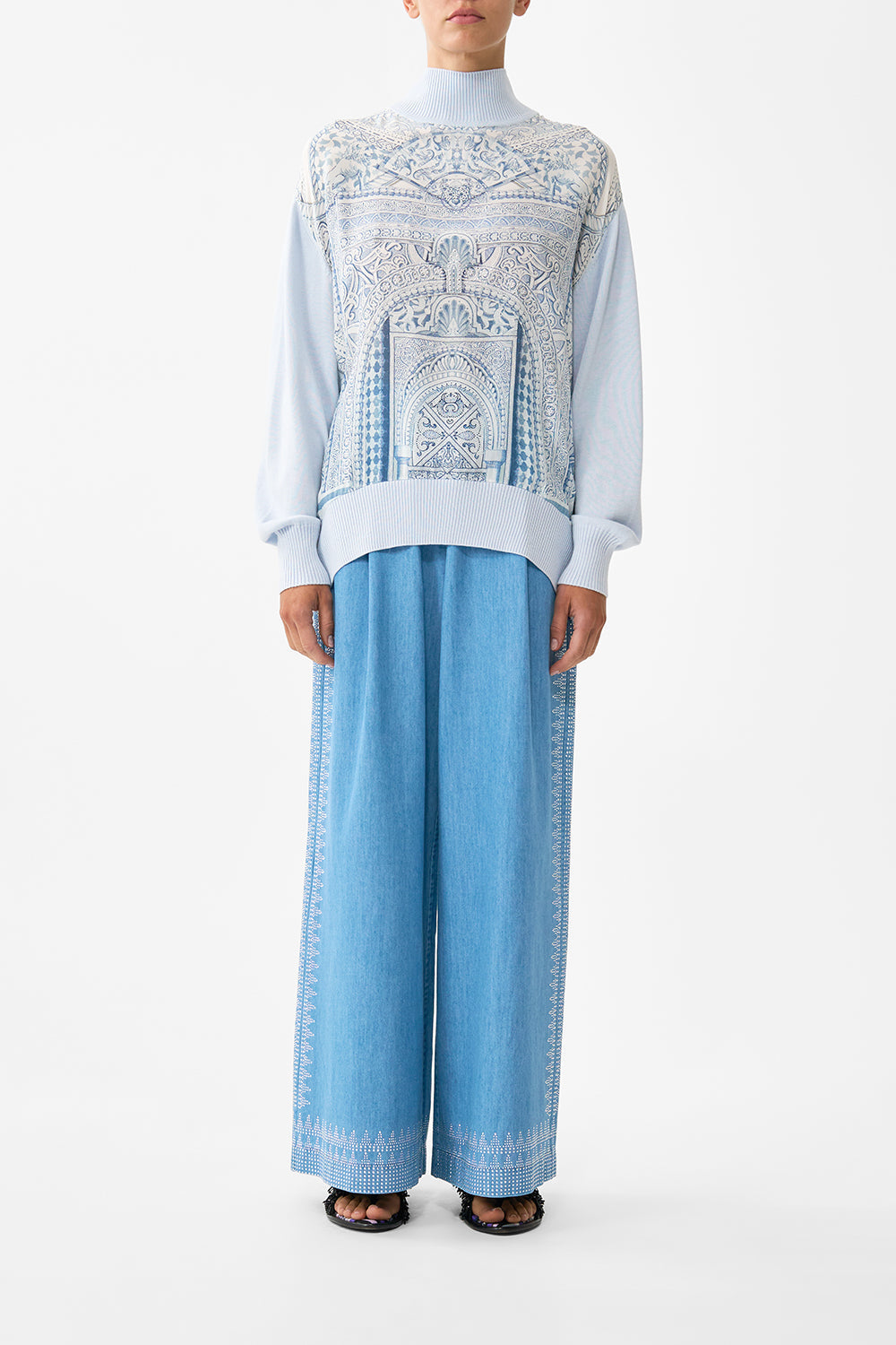 SILK FRONT TURTLE NECK KNIT THE HUM OF THE ALHAMBRA