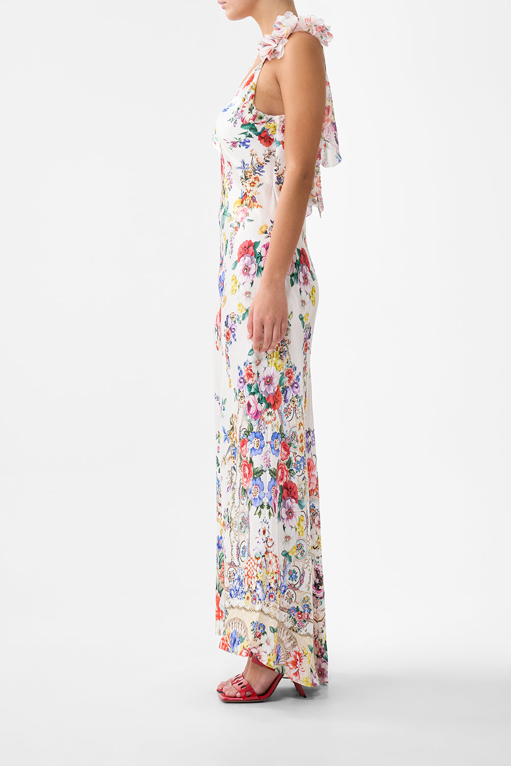 The CAMILLA BALLOON SLEEVE BLOUSE MAGIC OF THE MERCADO in our  print.