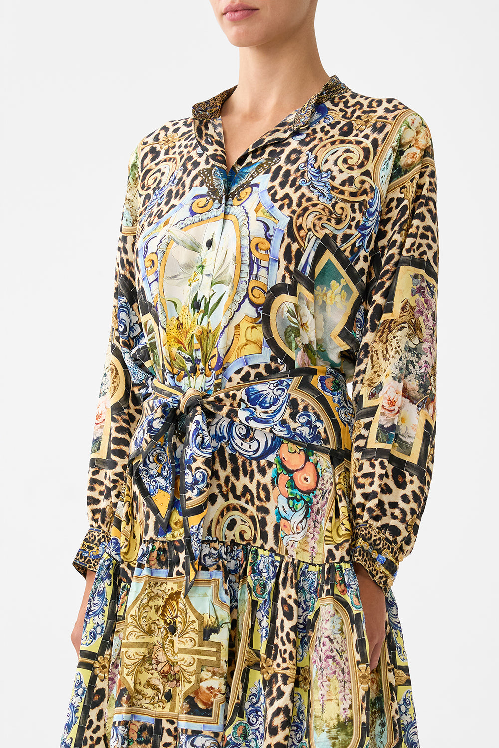 The CAMILLA RING SCARF CLUTCH DAUGHTERS OF DUENDE in our  print.