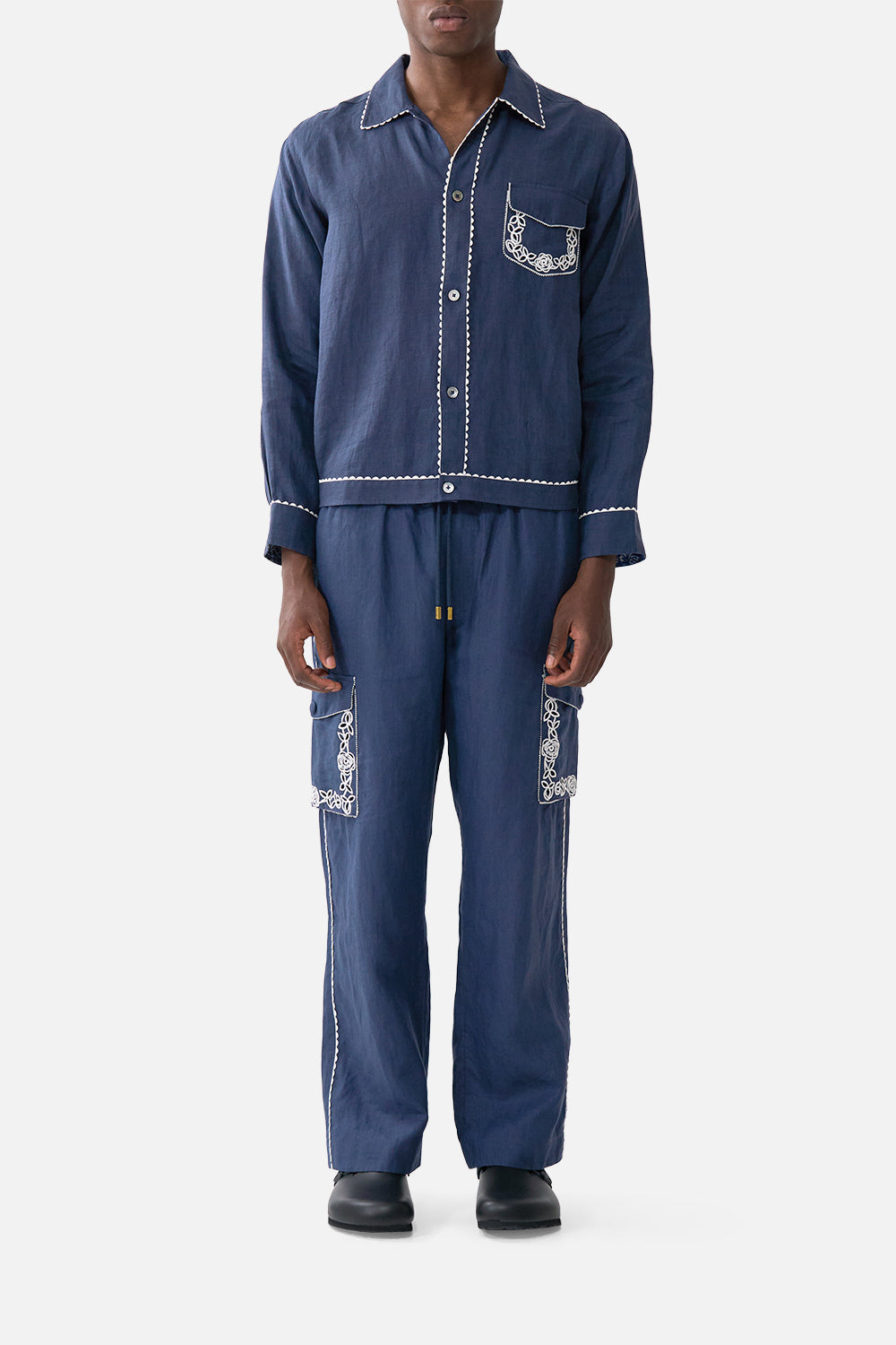 The CAMILLA WIDE BODY COLLARED KAFTAN CERAMIC PANORAMIC in our  print.