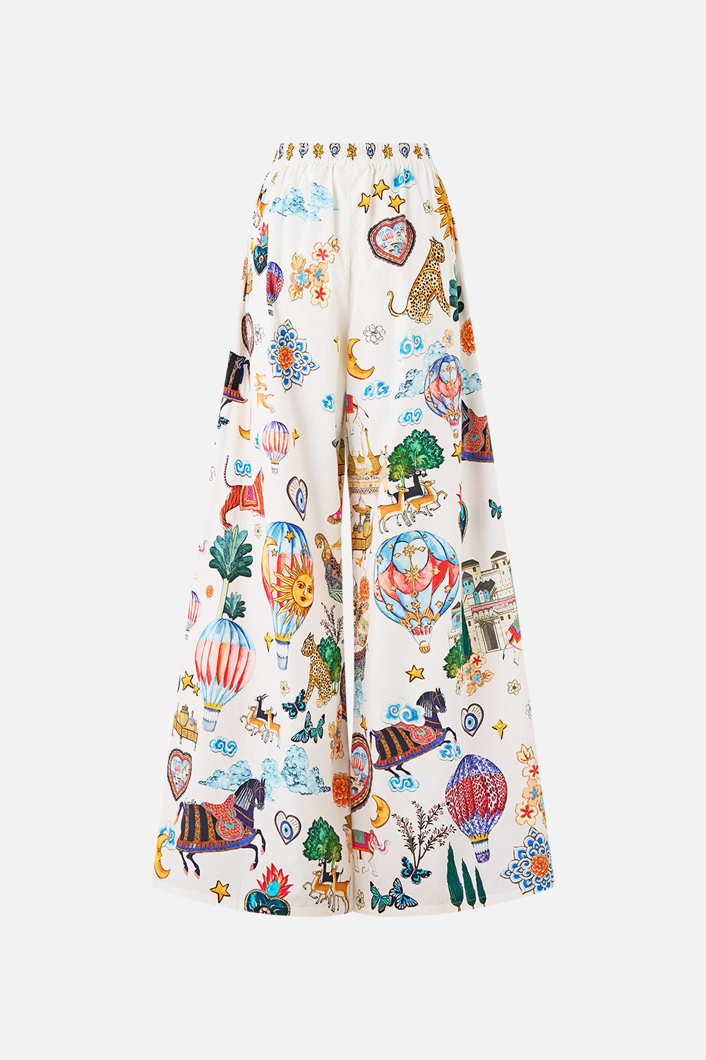 The CAMILLA SLOUCH SHOULDER BAG WITH KNOT DETAILS OLÉ OLÉ in our  print.