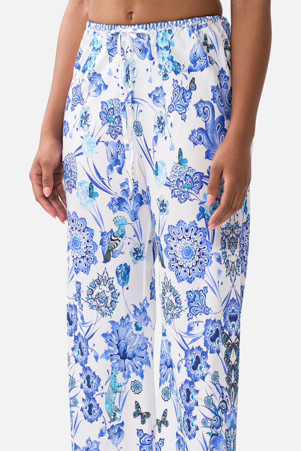 The CAMILLA DOUBLE BREASTED SOFT JACKET THE HUM OF THE ALHAMBRA in our  print.