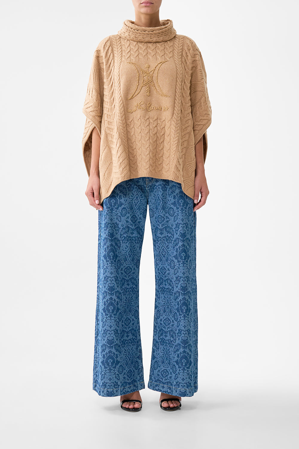 FUNNEL NECK KNIT PONCHO ARANJUEZ ANIMALIA