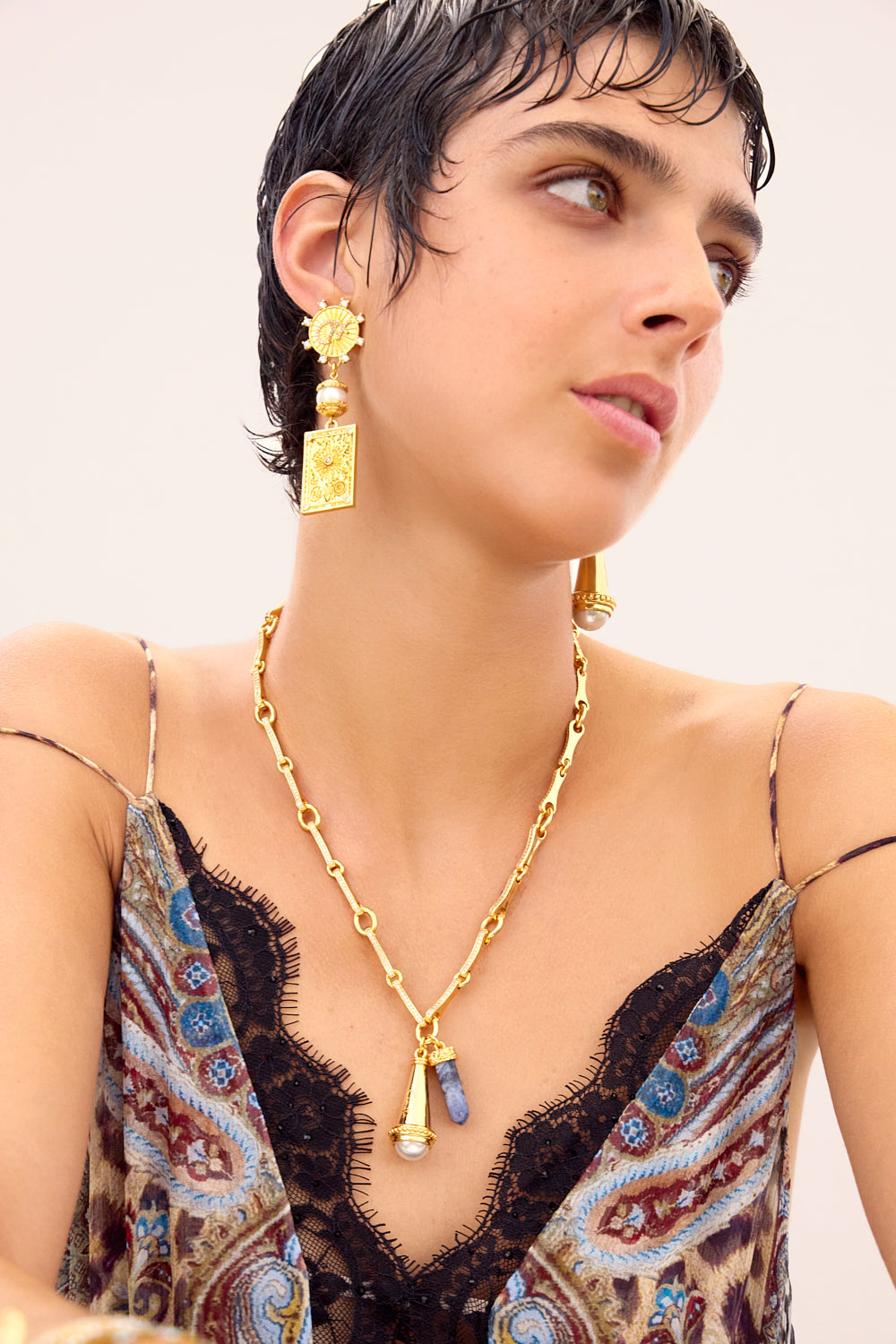 The CAMILLA SHORT KIMONO WRAP OTTOMAN OPULENCE in our  print.