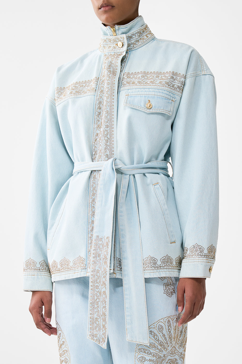 The CAMILLA LONG SLEEVE OVERSIZED SHIRT ALL ABOUT THAT LACE in our  print.