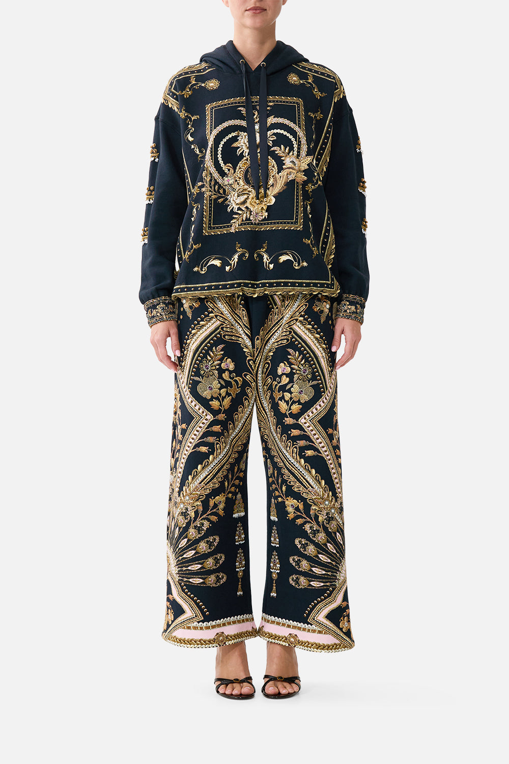 HOODIE WITH POCKETS TAURUS RISING