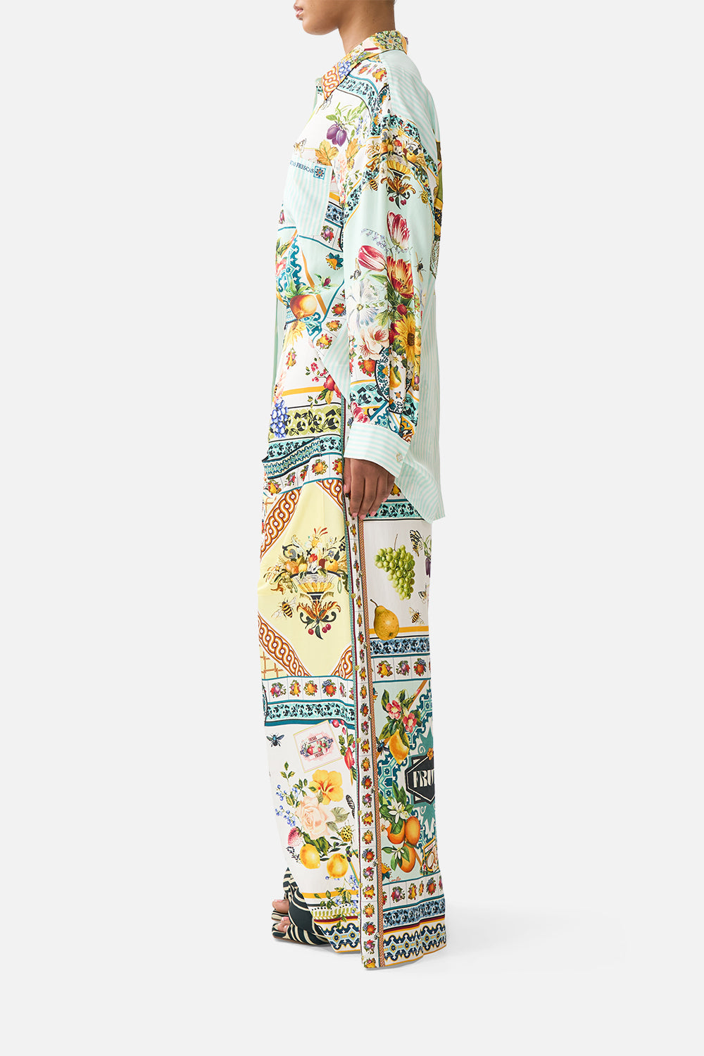 The CAMILLA MID LENGTH BOARDSHORT WITH ELASTIC WAIST THE PORCELAIN PARLOUR in our  print.