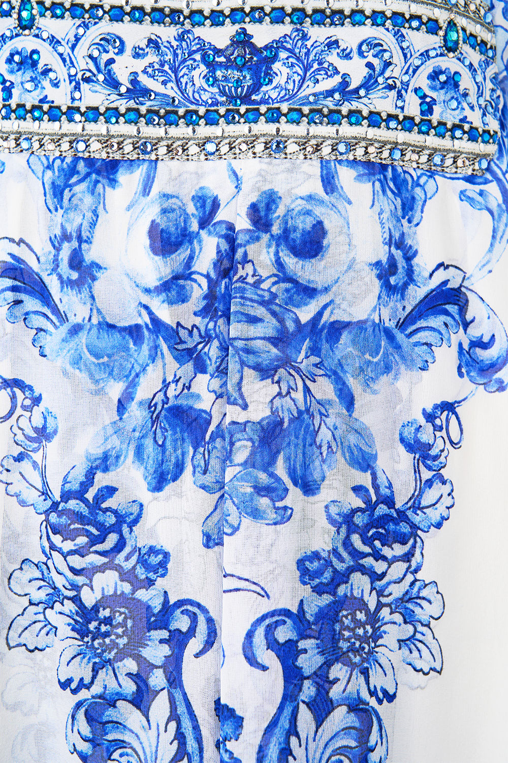 The CAMILLA SHAPED WAISTBAND DRESS WITH GATHERED SLEEVES TORERO LIBERTINE in our  print.