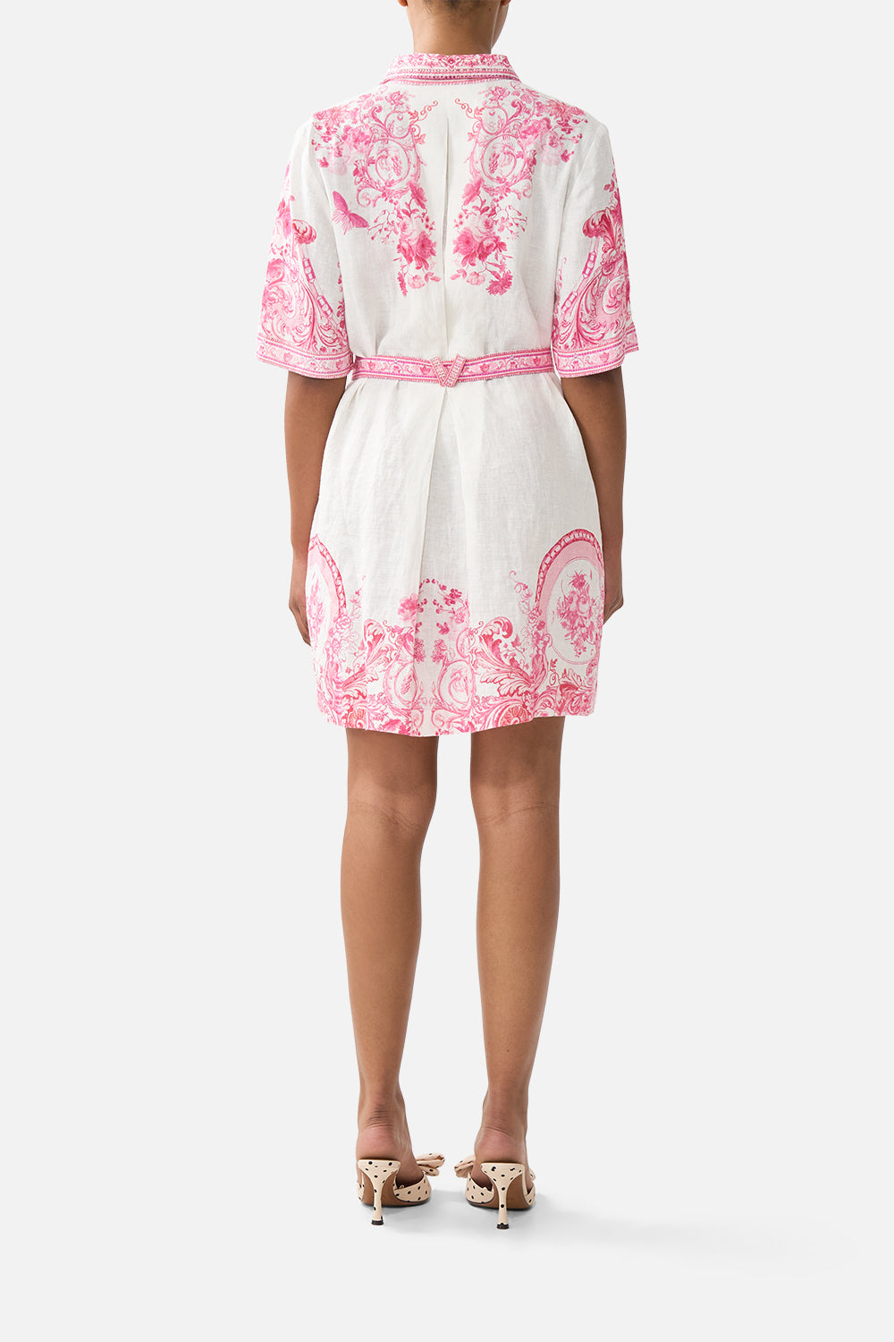 The CAMILLA LONG KAFTAN WITH WAIST DETAIL THE SAPPHIRE SERPENT in our  print.