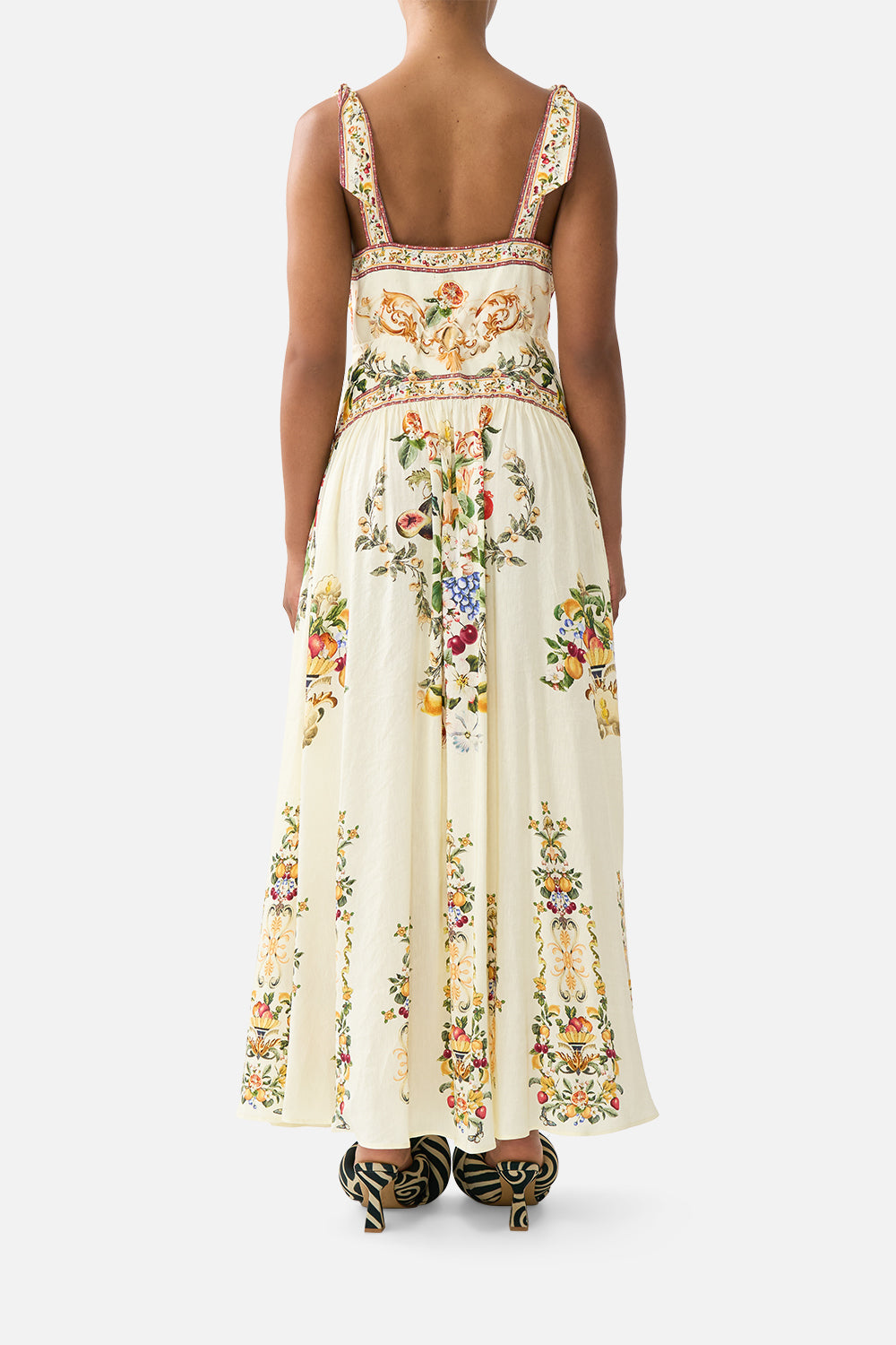 The CAMILLA LONG SARONG W TIE WAIST AND FRILL EDGE LIVIN LA VIDA ROSA in our  print.