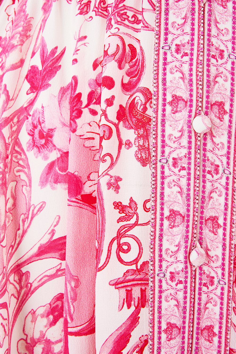 The CAMILLA V NECK CAMI CERAMIC PANORAMIC in our  print.