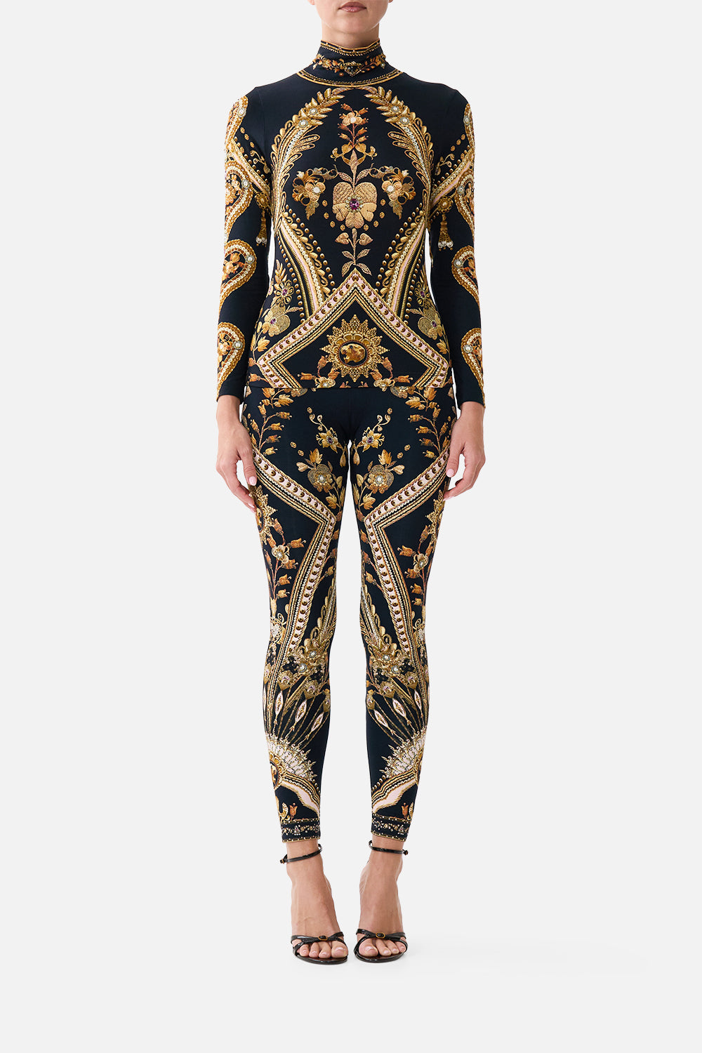 The CAMILLA LACE UP FRONT BLOUSON SLEEVE BLOUSE HOWDY GAUDI in our  print.