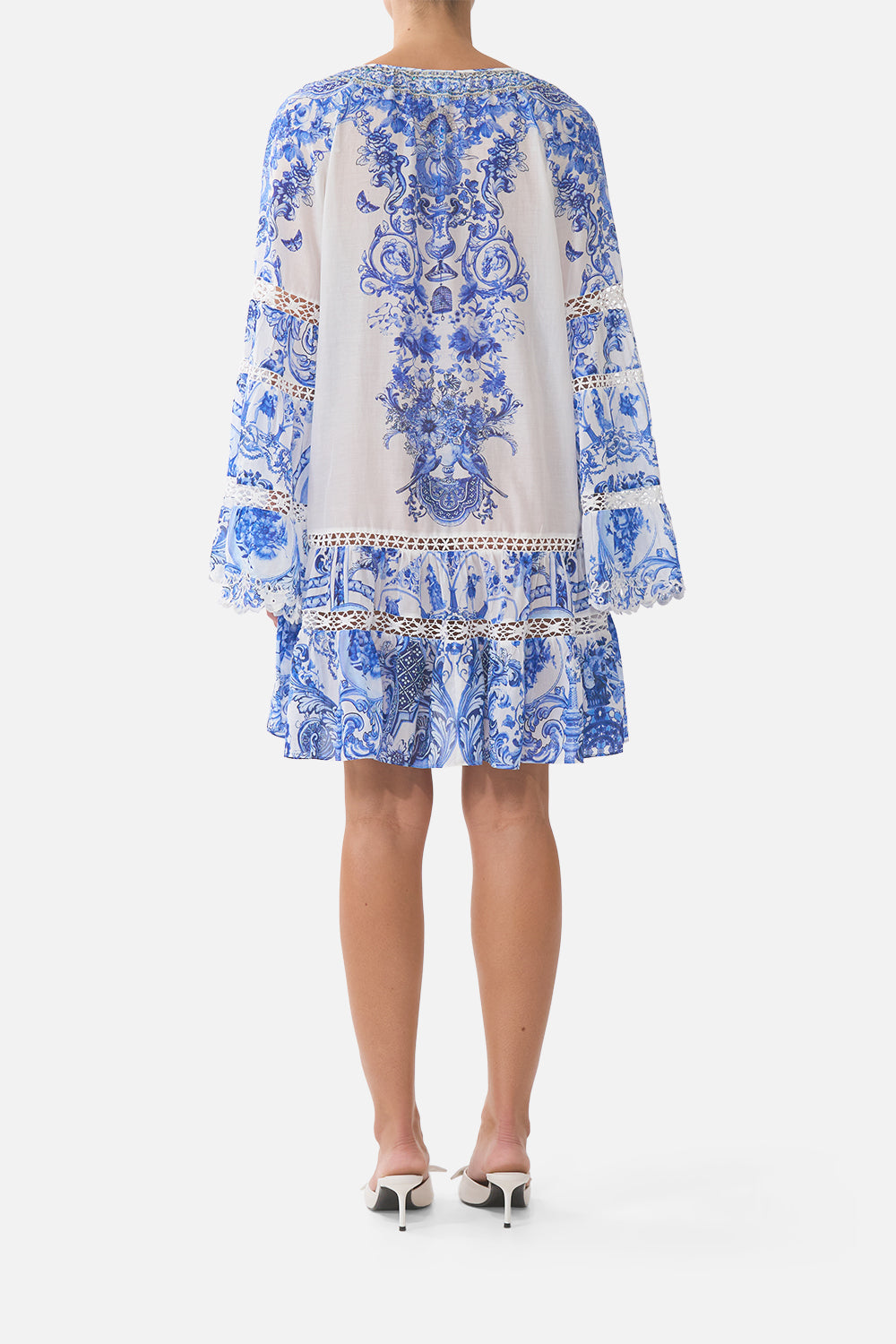 The CAMILLA JERSEY LONG SLEEVE TOP WITH HARDWARE MUSEUM MEMOIRS in our  print.