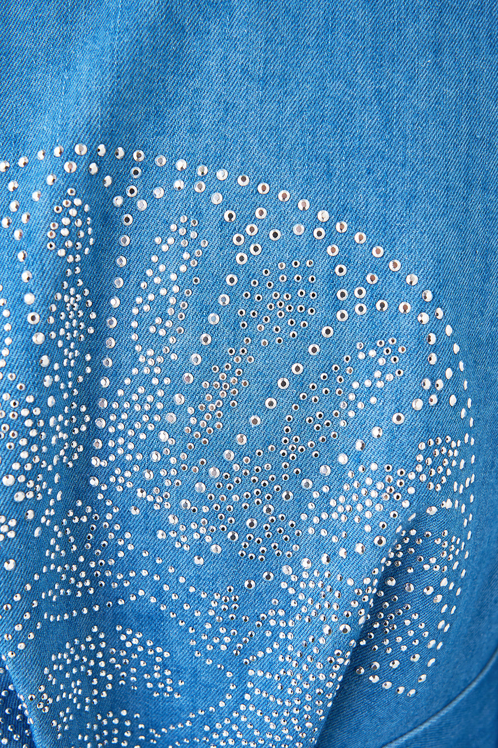 The CAMILLA LAYER WITH CENTRE BACK PANEL CERAMIC PANORAMIC in our CERAMIC PANORAMIC print.