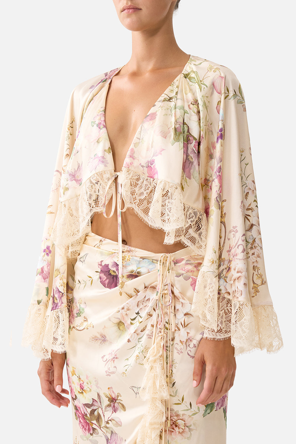 CROP RUFFLE TOP ADORNED IN ARANJUEZ